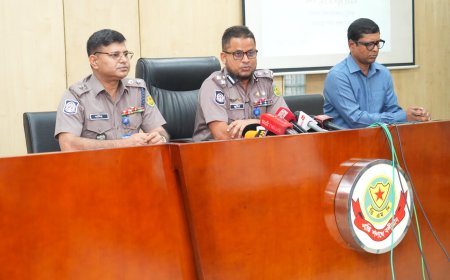 ট্রাফিক আইনে কঠোর হচ্ছে ডিএমপি, নম্বর প্লেট ঢাকলেই শাস্তি